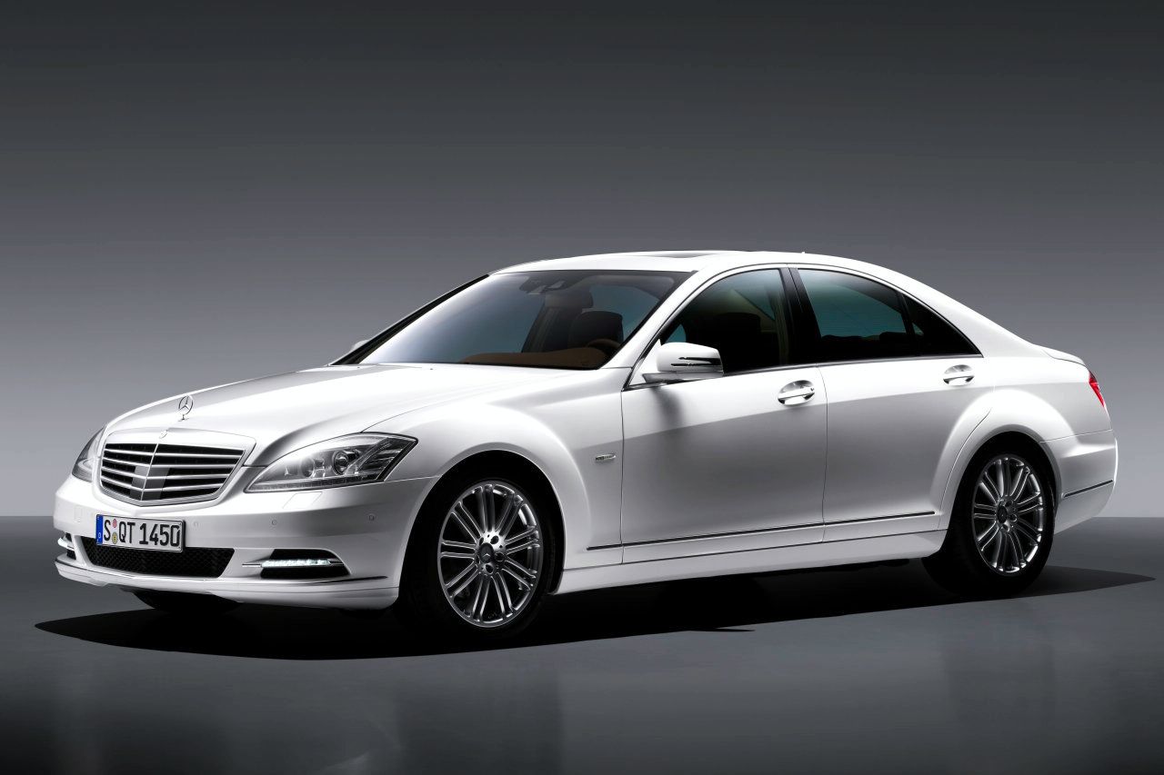 Rent a MERCEDES BENZ S CLASS