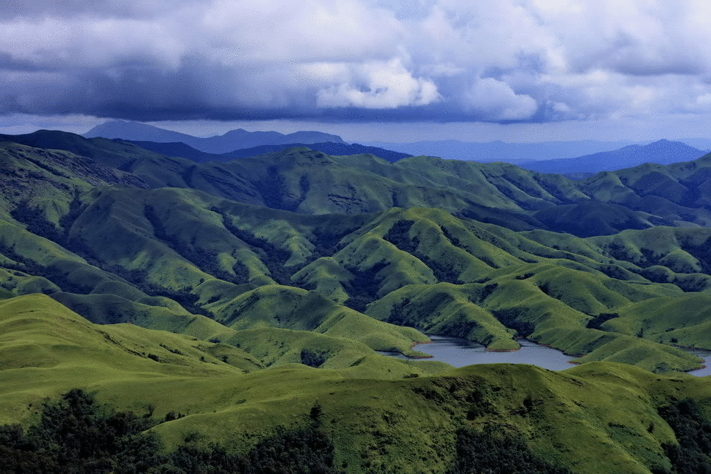 kudremukh Hills station tour - karnataka tourism