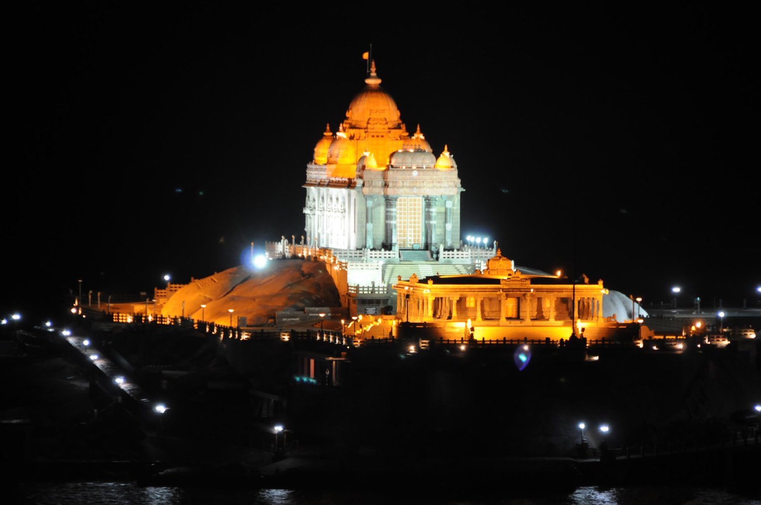 one way Car Rentals Bangalore to Kanyakumari outstation cabs Bangalore to Kanyakumari