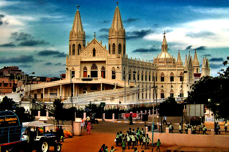 Car Rentals  Bangalore to Velankanni Church