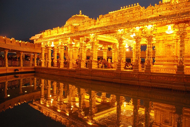 Car Rentals Vellore Golden Temple tour 