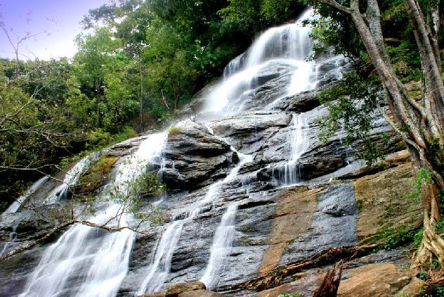 Book Cabs Bangalore to yercaud Hills